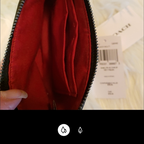 NWT  Coach Wristlet - Picture 4 of 4